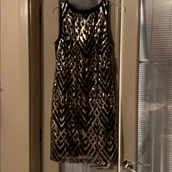 Jessica Howard Dresses & Skirts - Jessica Howard Sequined Cocktail Dress